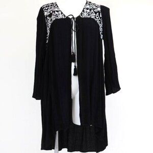 Torrid Kimono Open Cardigan Women’s Size 1X 2X Black White Embroidery Whimsigoth